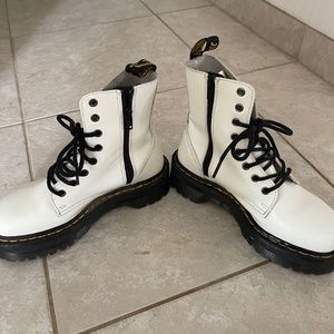 Women’s boots